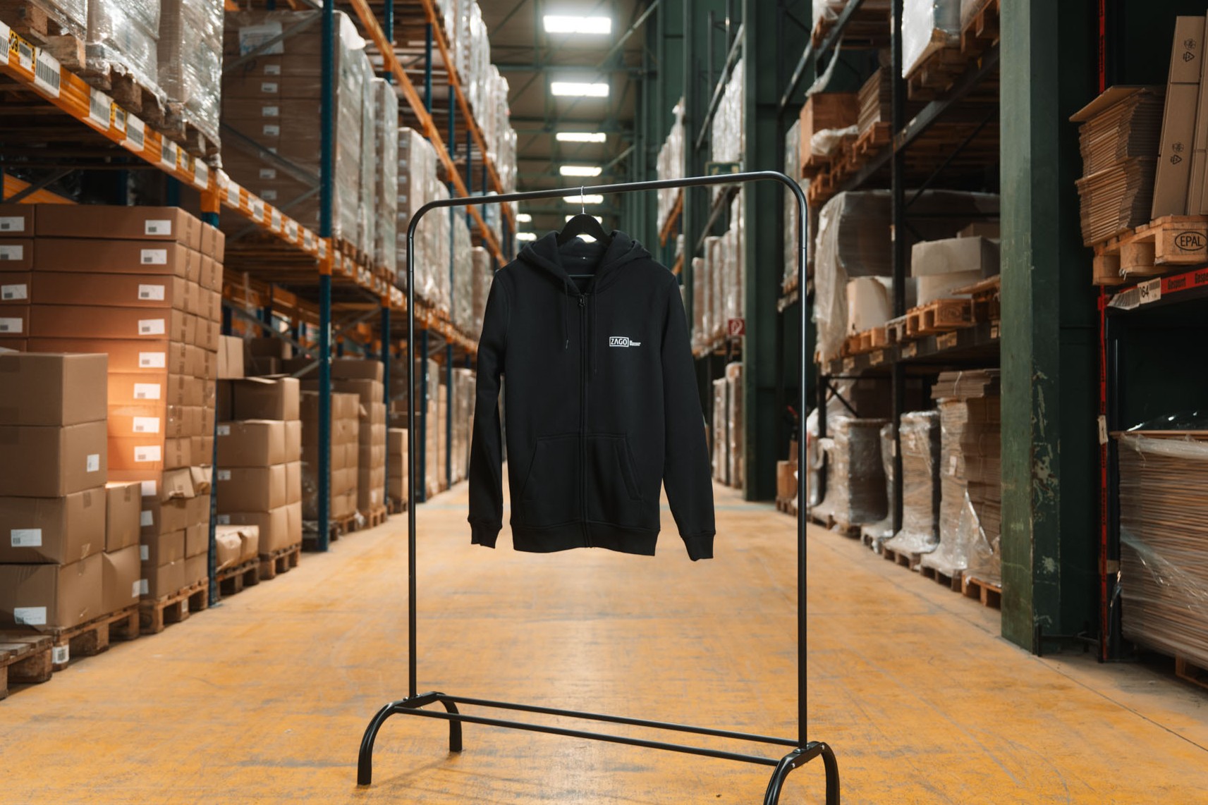 ZAGO-Sweatjacke mit Kapuze „Tonnen weise Ahnung“